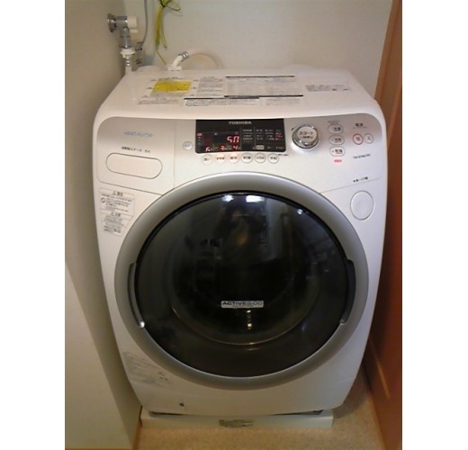 máy giặt TW-Q780L(W) cấp nước theo tia